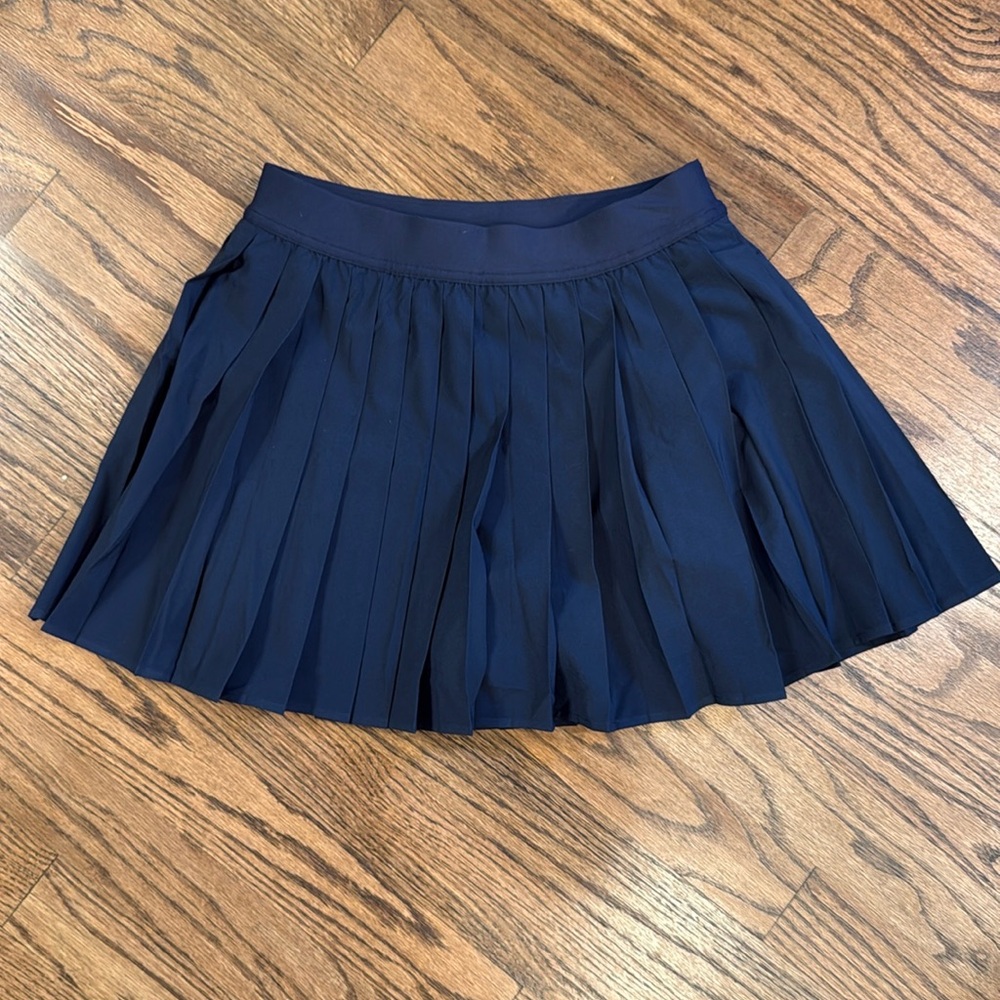NWOT Lululemon navy pleated tennis skirt